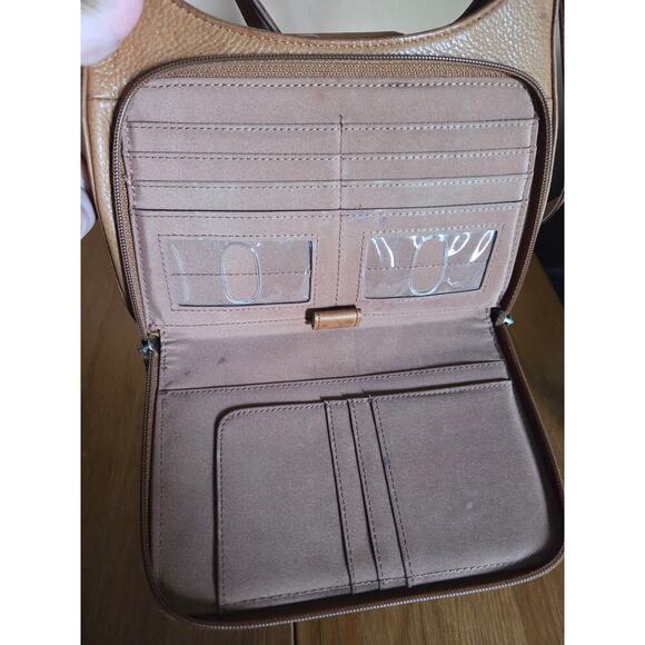 Fossil Shoulder Bag Genuine Leather Small In Size Lots Of Storage Great Bag! - Picture 6 of 9